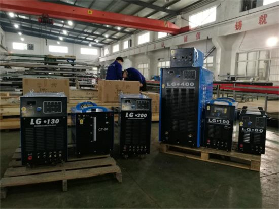 कारखाना पुरवठा आणि जलद गती ह्युयूआएन सीएनसी प्लाझमा कटिंग मशीन