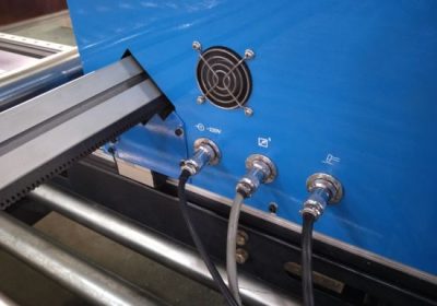 मेटल स्टील प्लेटसाठी नवीन सीएनसी प्लाज्मा प्लांट टेबल कटिंग मशीन