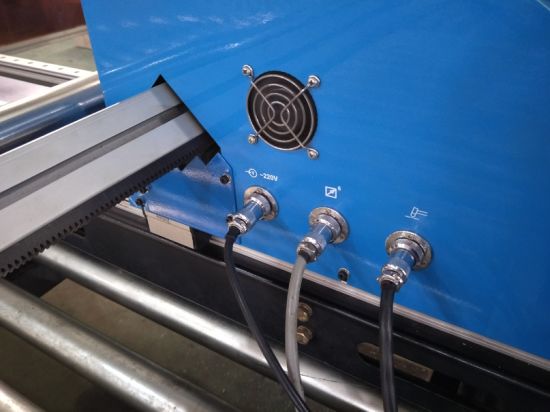 मेटल स्टील प्लेटसाठी नवीन सीएनसी प्लाज्मा प्लांट टेबल कटिंग मशीन